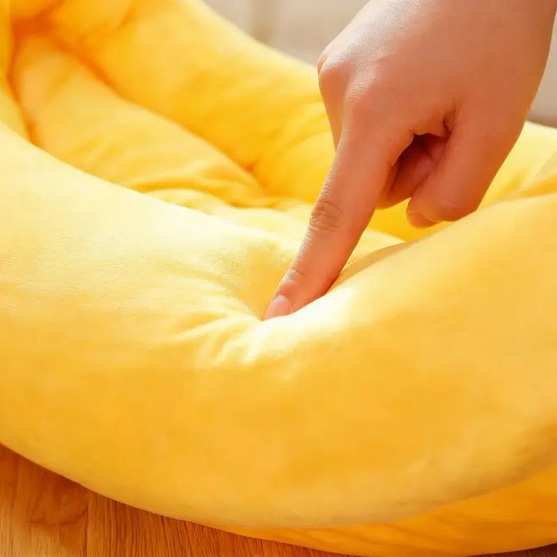 Multi-Size Banana Dog Bed, Puppy Bed, Soft Plush Pet House, PP Cotton Filled, Comfortable and Safe, Ideal Gift for Pets, Christmas, Birthday, Festival